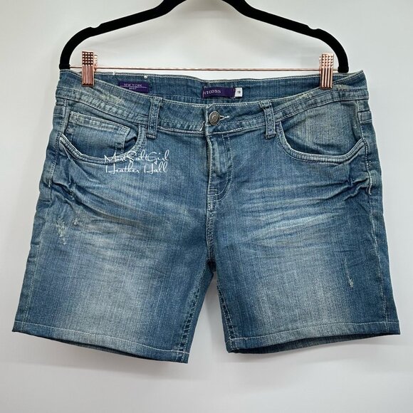 Vigoss Stretch New York Boot Western Flap Distressed 6" Jean Shorts 13 / 25 - Picture 1 of 3